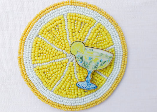 Cocktail needle minder